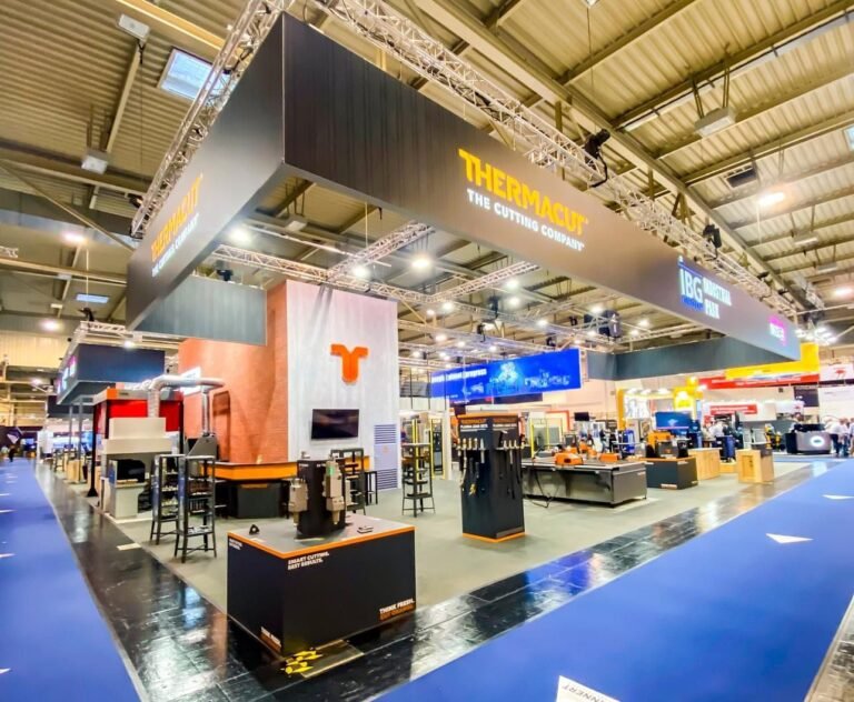 USA -MIAMI STAND FABRICATION